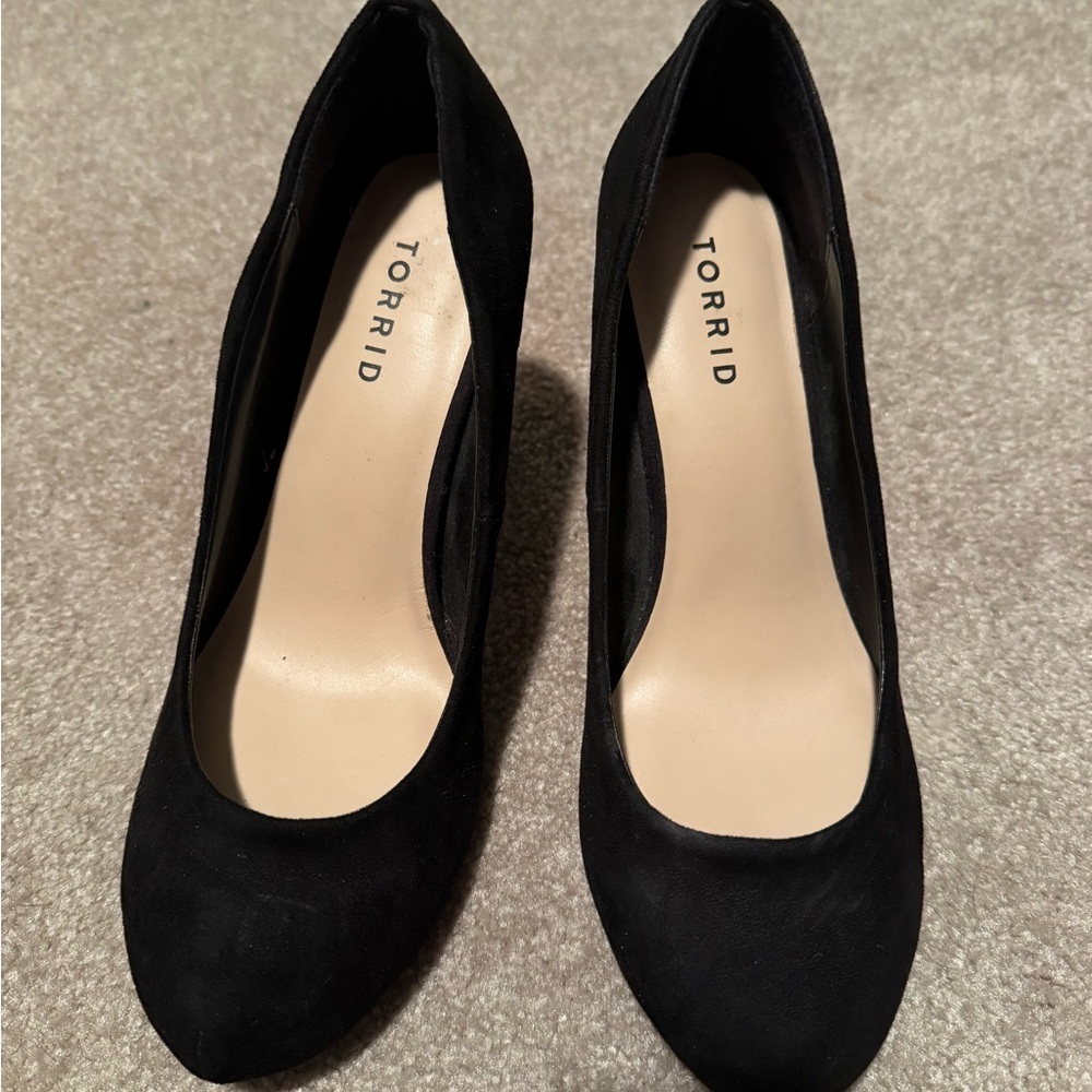 8.5 wide width Torrid Black Suede Heels